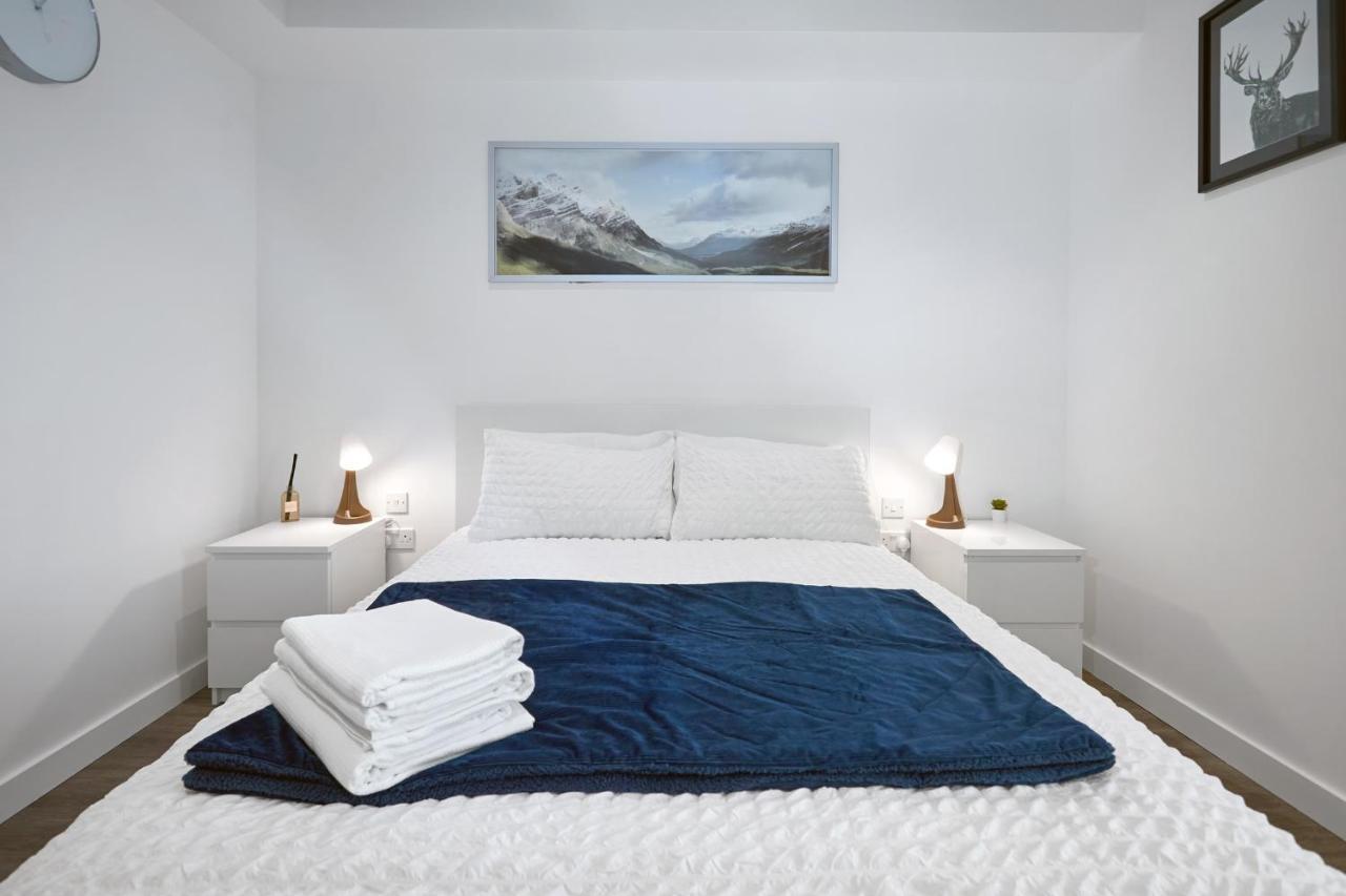 Morden Lovely 3Bedroom Apartment London Abbey Wood Экстерьер фото