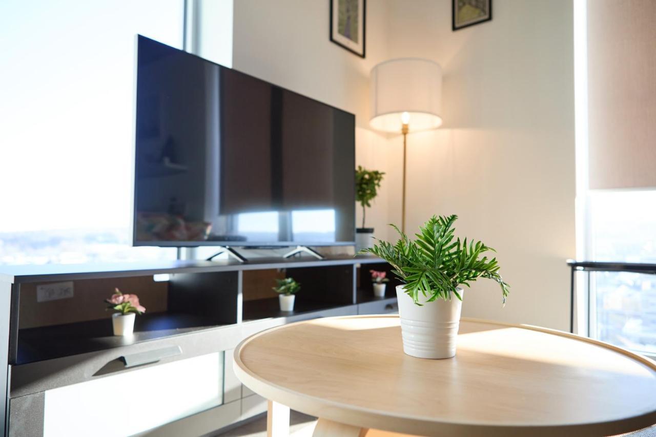 Morden Lovely 3Bedroom Apartment London Abbey Wood Экстерьер фото