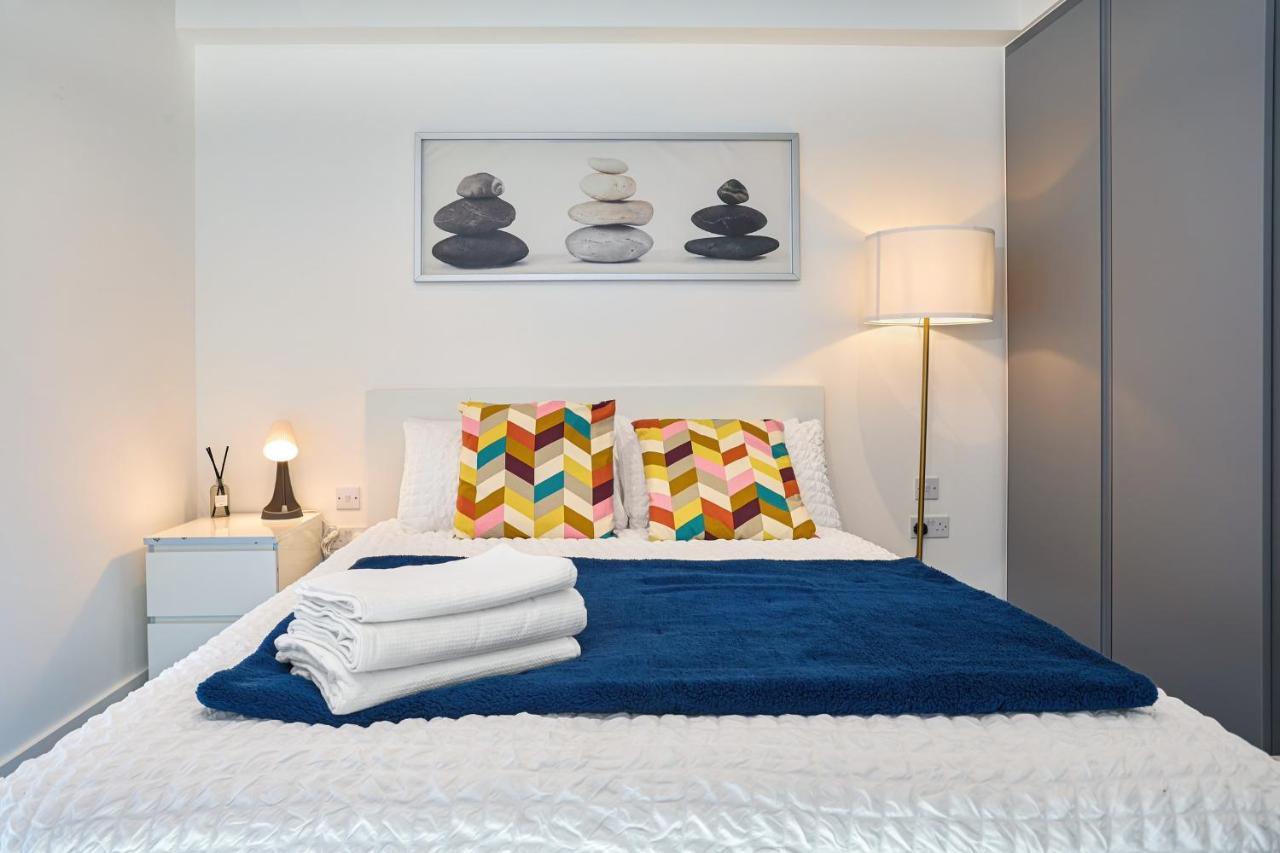 Morden Lovely 3Bedroom Apartment London Abbey Wood Экстерьер фото